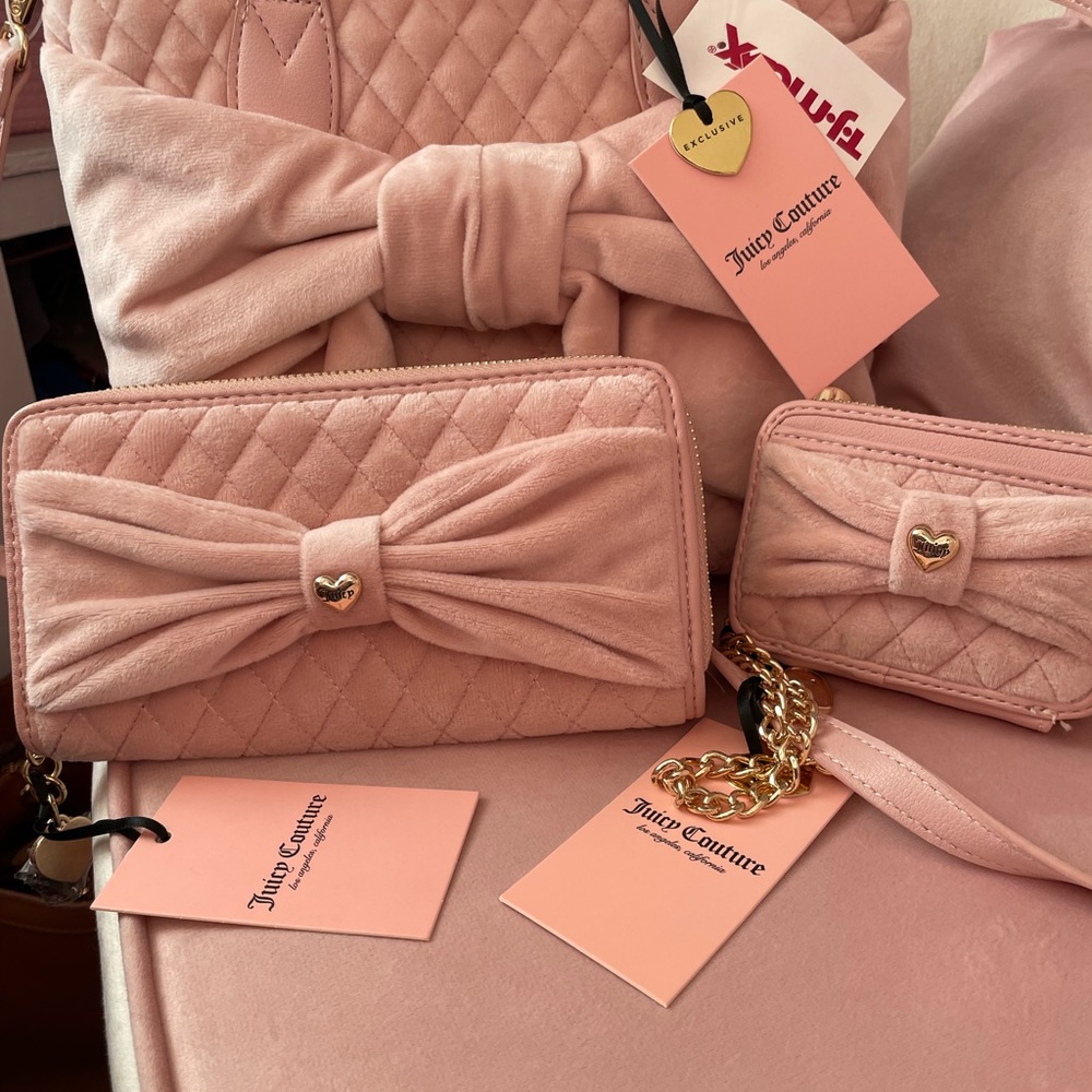 Juicy Couture Blush Pink Quilted Bow Wallet & Card Case Set